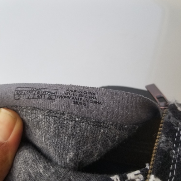 Toms booties - Picture 2 of 8